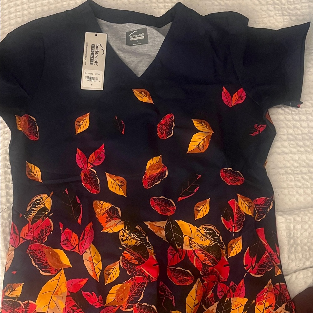 Leaf Print Short Sleeve ScrubTop - Navy and Red